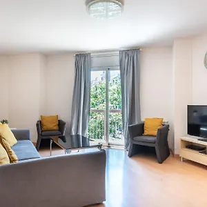 Apartamento R&b Muntaner, Barcelona